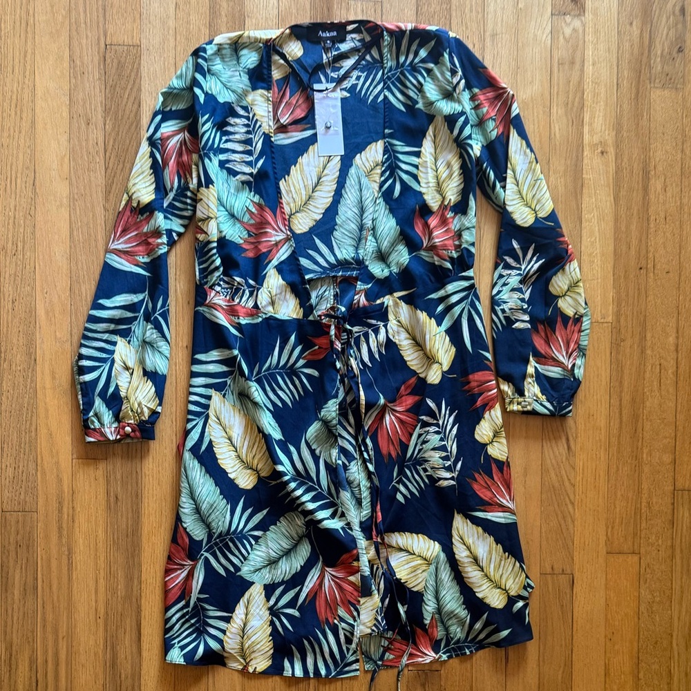 Aakaa Women’s Dress Small